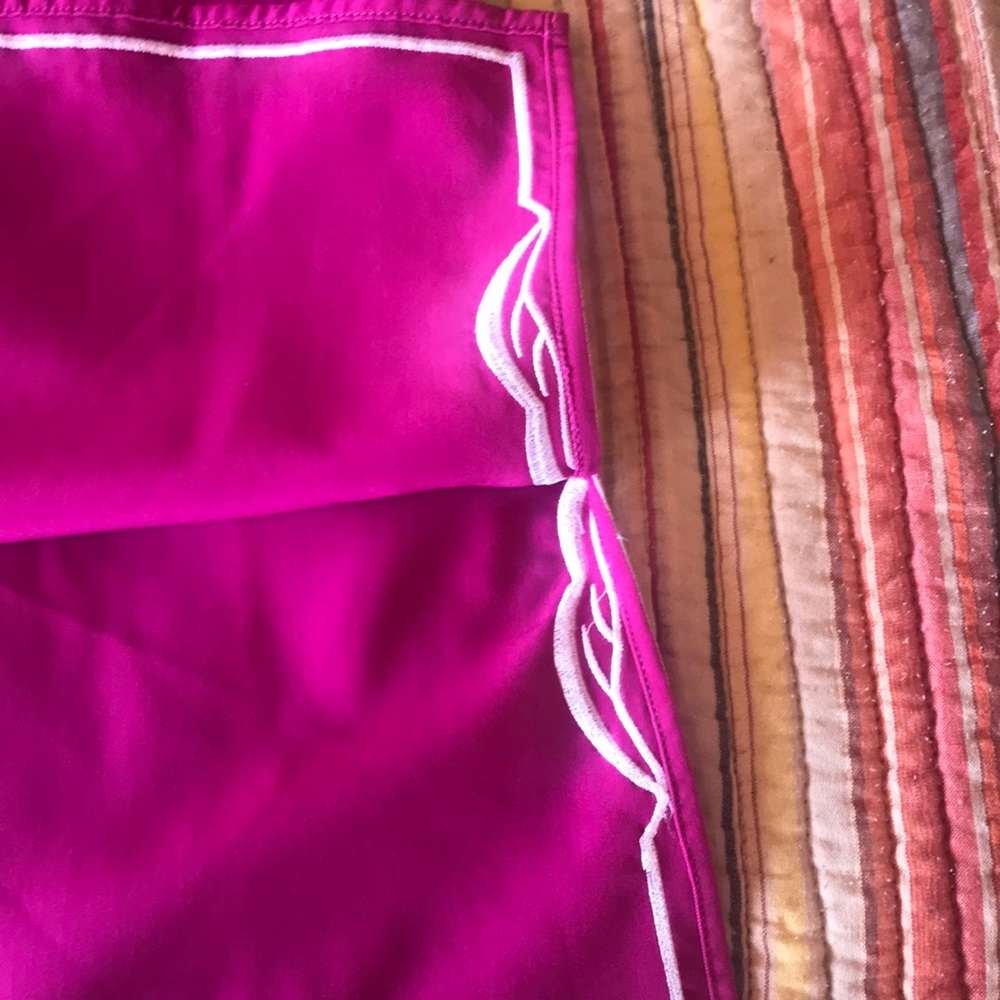Embroidered blouse - Picture 8 of 11